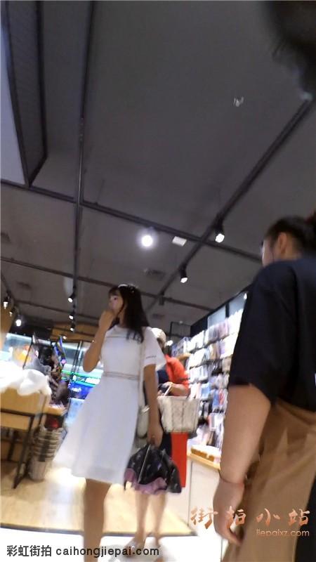 【已补档】街拍cd洁白连衣裙小美女 -街拍优选-彩虹街拍-时尚穿搭
